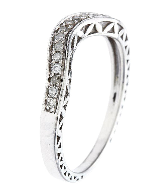 10k White Gold Curved Vintage Style Diamond Band (1/10 cttw, H-I Color, I1-I2 Clarity)