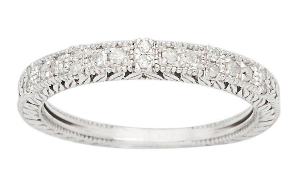 10k White Gold Vintage-Style Engraved Diamond Wedding Band (1/5 cttw, H-I, I1-I2)